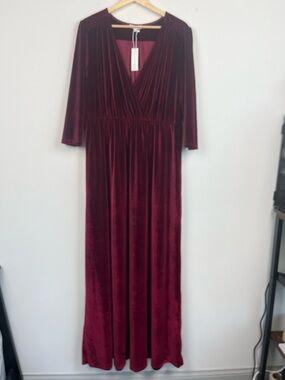NWT Baltic Born Sophia velvet maxi dress in Mulberry, size XXXL.